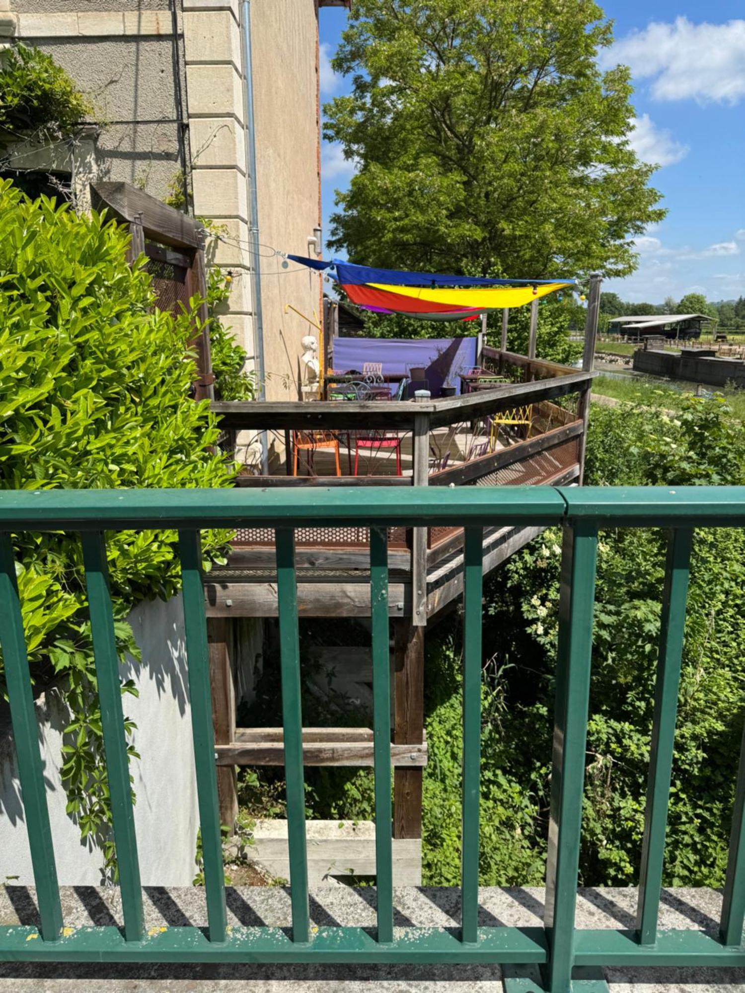 Auberge Magnette Audes Eksteriør bilde