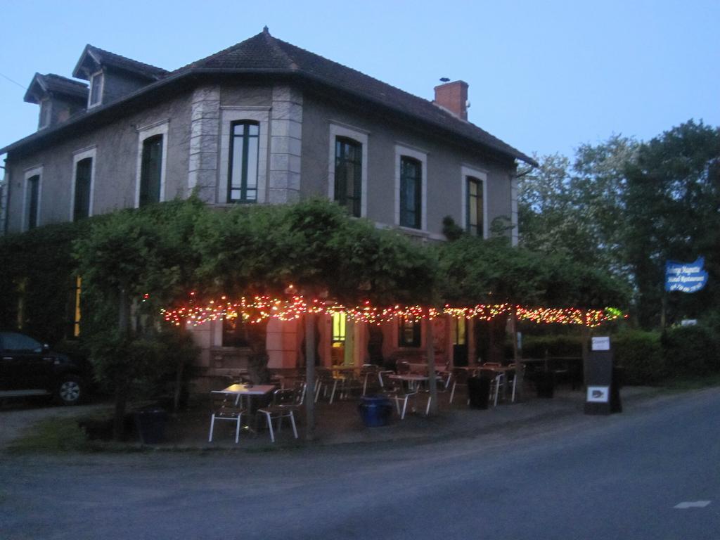 Auberge Magnette Audes Eksteriør bilde